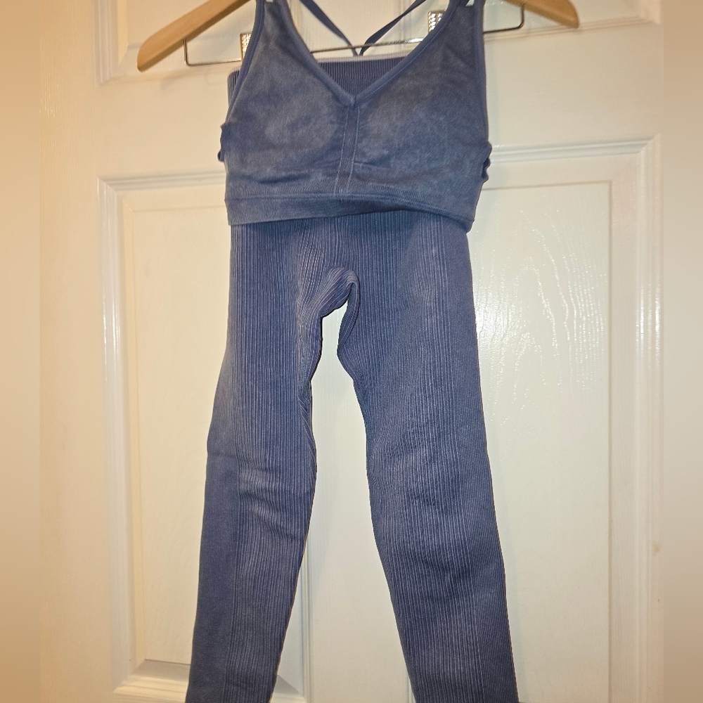 Fabletics Blue Ribbed Leggings and Top Set